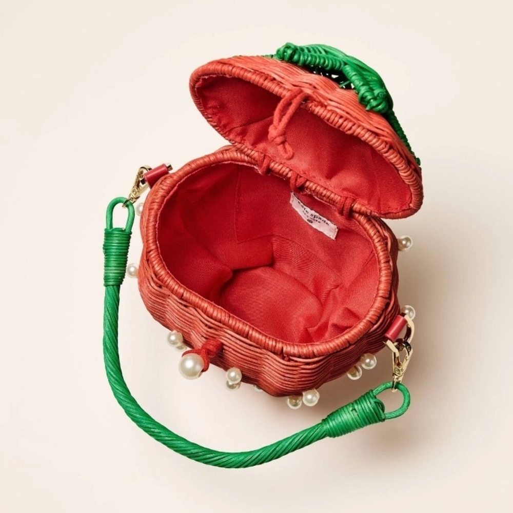 Kate Spade × Target In Hand Woven Strawberry Basket Bucket Bag With Pearls - Picture 5 of 10